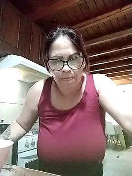 Snapshot of AyantiPonz79 chatting on 10/29/25, 12:24 AyantiPonz79 online show from 10/29/25, 12:24