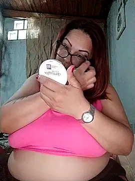 Snapshot of AyantiPonz79 chatting on 12/03/25, 05:00 AyantiPonz79 online show from 12/03/25, 05:00