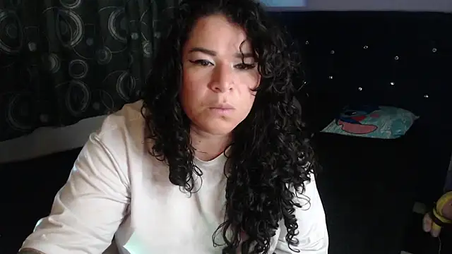 ANGELIQUE KLANE online show from 05/31/26, 06:09