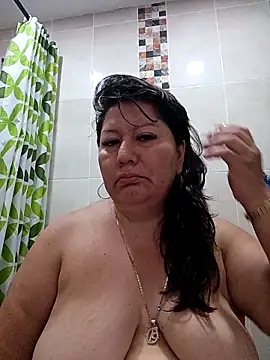 Snapshot of Brenda_Berck_ chatting on 10/22/25, 11:10 Brenda Berck online show from 10/22/25, 11:10