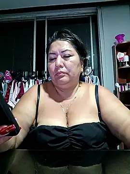 Snapshot of Brenda_Berck_ chatting on 11/16/25, 05:24 Brenda Berck online show from 11/16/25, 05:24