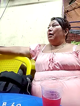 Snapshot of Brenda_Berck_ chatting on 11/18/25, 11:48 Brenda Berck online show from 11/18/25, 11:48