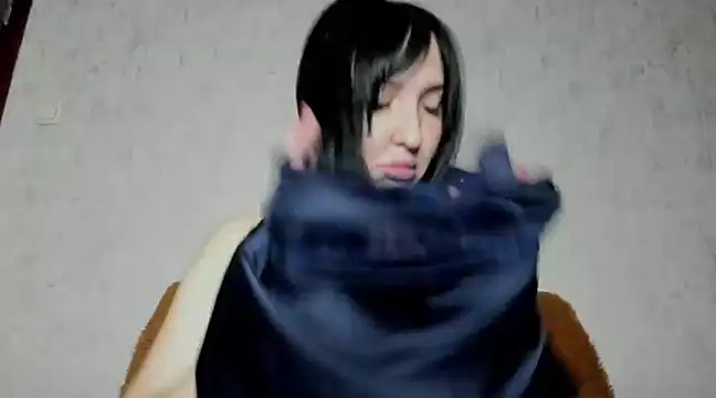 MissGulia online show from 01/14/25, 01:49