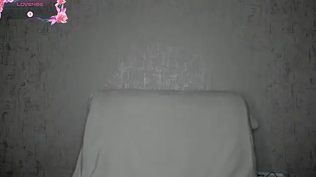 Snapshot of MissGulia chatting on 05/09/26, 04:17 MissGulia online show from 05/09/26, 04:17