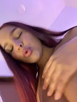 Fancyxlove online show from 12/24/24, 01:28