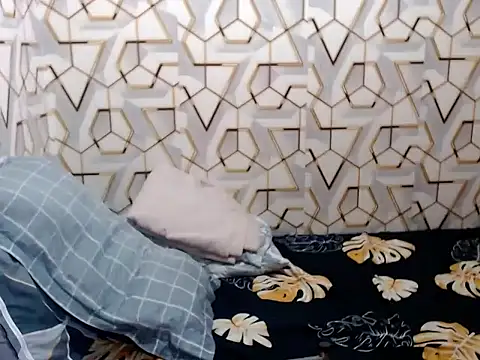 Snapshot of CasandraDiaz chatting on 10/19/25, 04:24 CasandraDiaz online show from 10/19/25, 04:24