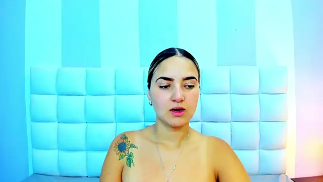 teresasroom  online show from 10/29/25, 03:36