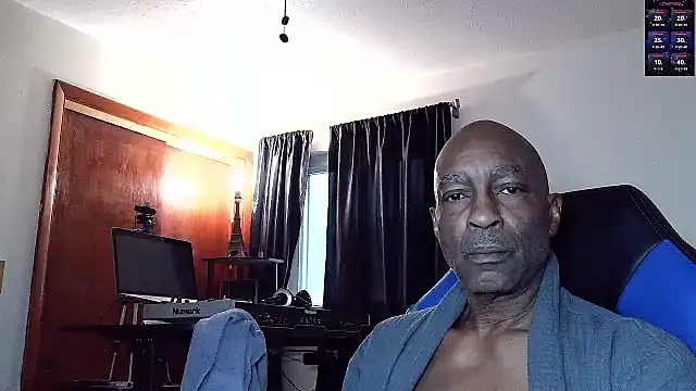 Snapshot of longdick4you8686 chatting on 03/23/26, 12:20 longdick4you8686 online show from 03/23/26, 12:20