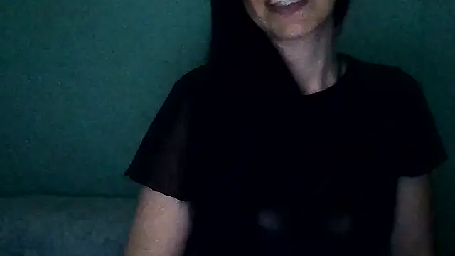 chicacastilla online show from 04/05/26, 06:21