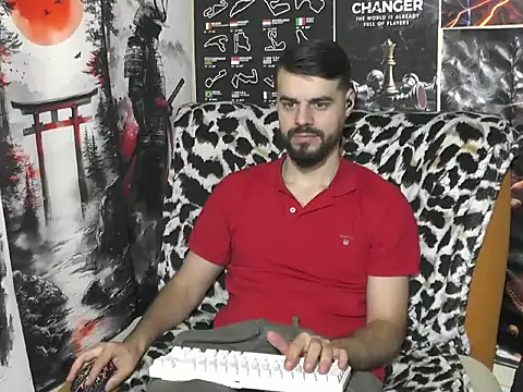 Snapshot of 00george chatting on 12/14/25, 12:43 00george online show from 12/14/25, 12:43