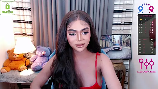 Fantacyoflove online show from 10/21/25, 10:54