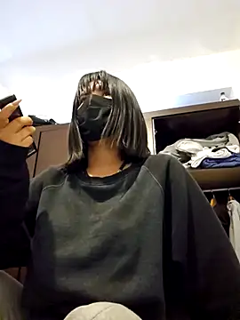 Snapshot of Latin_summer chatting on 11/13/25, 08:41 Latin summer online show from 11/13/25, 08:41