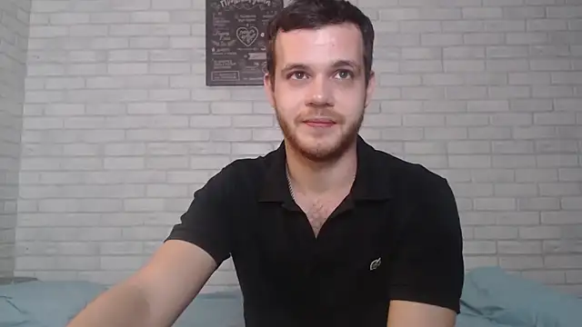 Snapshot of Alexxx_horny chatting on 01/18/25, 06:53 Alexxx horny online show from 01/18/25, 06:53