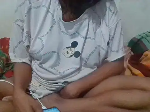 Snapshot of preya6 chatting on 11/24/25, 11:48 preya6 online show from 11/24/25, 11:48