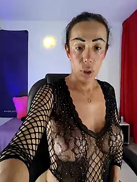 YOURSDEBORA online show from 12/13/24, 07:10