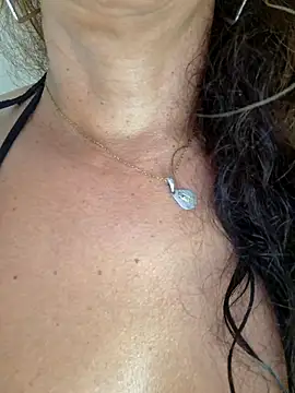 YOURSDEBORA online show from 11/14/25, 07:45