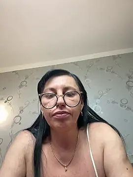 Amberhotqueen online show from 07/27/26, 08:10