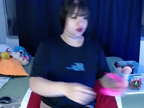 liseth 01hot online show from 10/28/25, 10:19