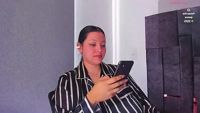 MarcellaGriffin online show from 01/25/25, 04:57