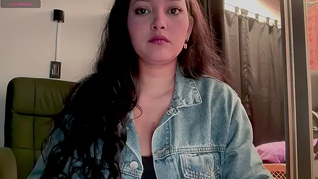 MarcellaGriffin online show from 06/08/26, 01:00