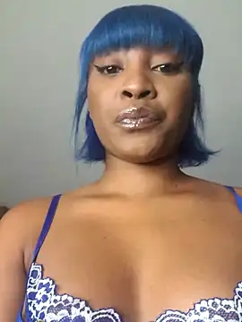 Snapshot of BlueberryDiamond chatting on 02/25/25, 08:09 BlueberryDiamond online show from 02/25/25, 08:09