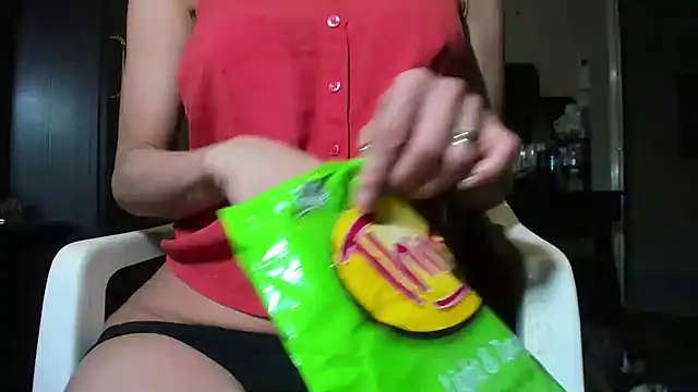 Snapshot of Angelchezcka chatting on 09/19/25, 11:55 Angelchezcka online show from 09/19/25, 11:55