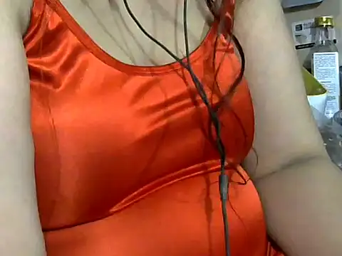 Snapshot of giga-bite chatting on 11/28/25, 07:38 giga-bite online show from 11/28/25, 07:38