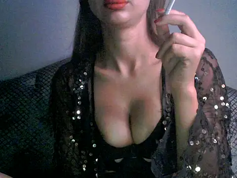 Snapshot of cansu12 chatting on 10/23/25, 02:22 cansu12 online show from 10/23/25, 02:22