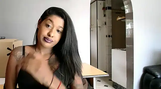 Snapshot of Lisaabrown_ chatting on 12/10/24, 07:37 Lisaabrown online show from 12/10/24, 07:37