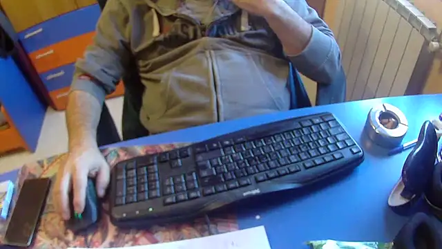 Snapshot of Tango128 chatting on 10/14/25, 10:05 Tango128 online show from 10/14/25, 10:05