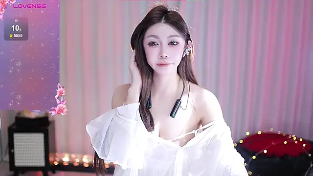 Snapshot of Angel-Bei-bei chatting on 03/13/25, 08:15 Angel-Bei-bei online show from 03/13/25, 08:15