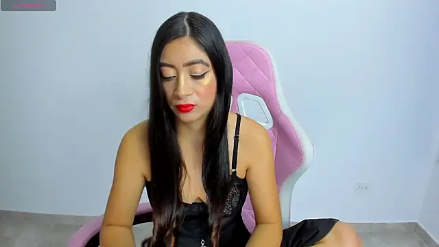 MeganWhite3 online show from 12/05/24, 05:15
