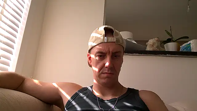 ploki2180 online show from 10/12/25, 11:42