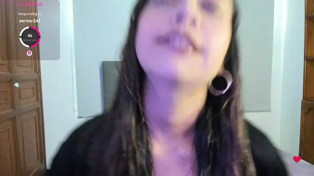Snapshot of Andrea-Queen chatting on 04/04/26, 07:22 Andrea-Queen online show from 04/04/26, 07:22