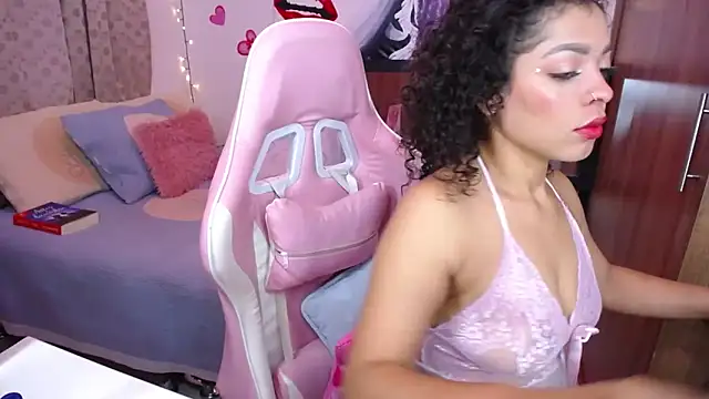 MarilynJones online show from 02/13/25, 06:52