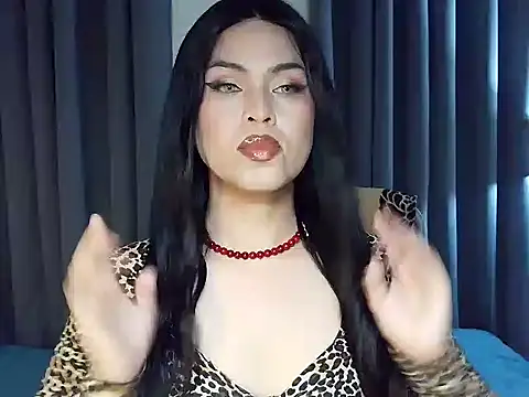 Snapshot of MistressLuna1 chatting on 07/10/26, 07:38 MistressLuna1 online show from 07/10/26, 07:38