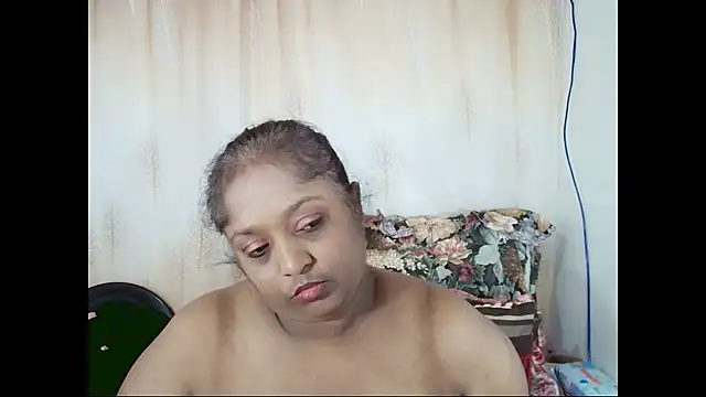 Snapshot of Indiantasha chatting on 01/16/25, 07:31 Indiantasha online show from 01/16/25, 07:31