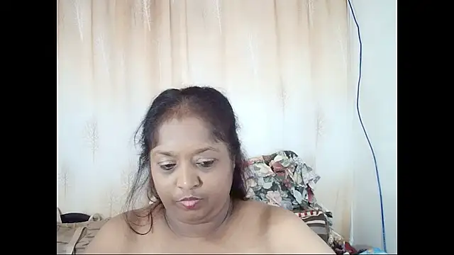 Snapshot of Indiantasha chatting on 01/24/25, 10:19 Indiantasha online show from 01/24/25, 10:19