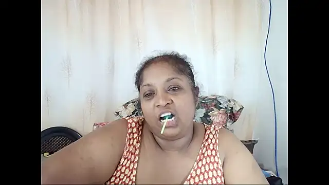 Snapshot of Indiantasha chatting on 01/31/25, 01:33 Indiantasha online show from 01/31/25, 01:33