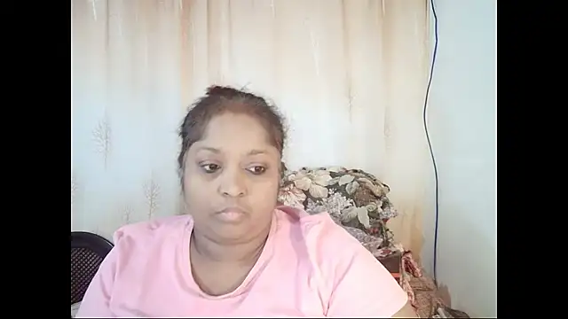 Snapshot of Indiantasha chatting on 02/05/25, 04:25 Indiantasha online show from 02/05/25, 04:25