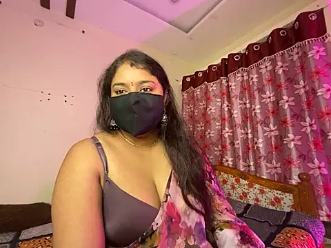 Snapshot of Love_4Sex chatting on 10/07/25, 05:59 Love 4Sex online show from 10/07/25, 05:59