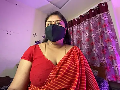 Snapshot of Love_4Sex chatting on 04/30/26, 02:07 Love 4Sex online show from 04/30/26, 02:07