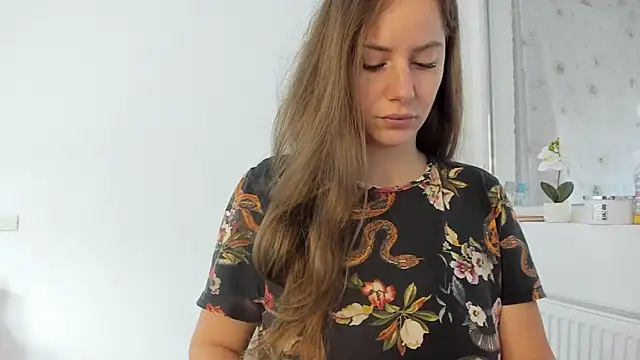 Snapshot of DiamondKay chatting on 11/19/25, 08:47 DiamondKay online show from 11/19/25, 08:47