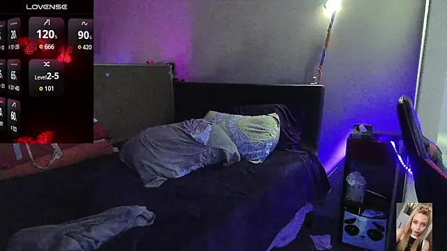 Blondiewithanass online show from 06/07/26, 08:18