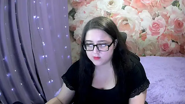 Snapshot of OverseerX chatting on 09/25/25, 07:50 OverseerX online show from 09/25/25, 07:50