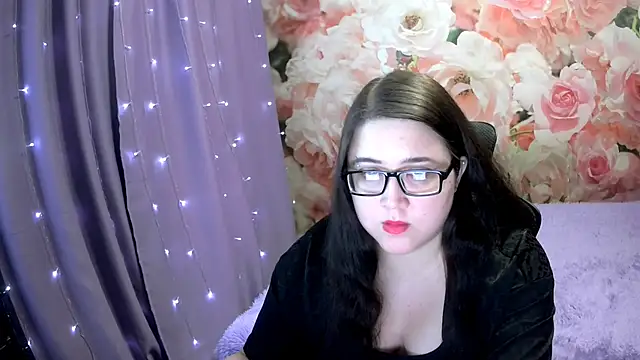 Snapshot of OverseerX chatting on 10/21/25, 08:42 OverseerX online show from 10/21/25, 08:42