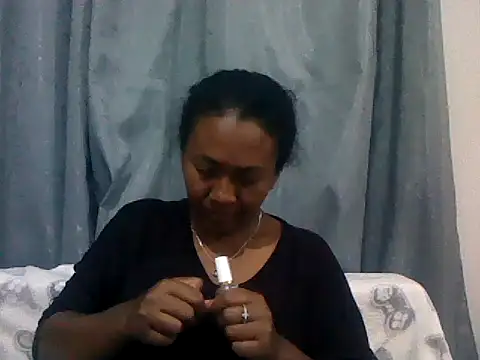 Snapshot of sexyladii chatting on 10/06/25, 04:37 sexyladii online show from 10/06/25, 04:37