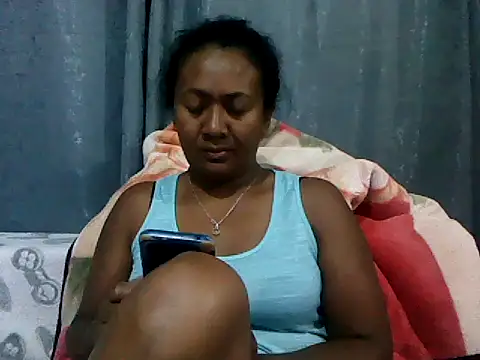 Snapshot of sexyladii chatting on 10/18/25, 05:03 sexyladii online show from 10/18/25, 05:03