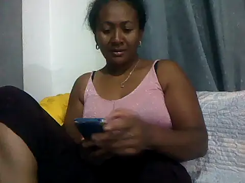 Snapshot of sexyladii chatting on 11/22/25, 05:56 sexyladii online show from 11/22/25, 05:56