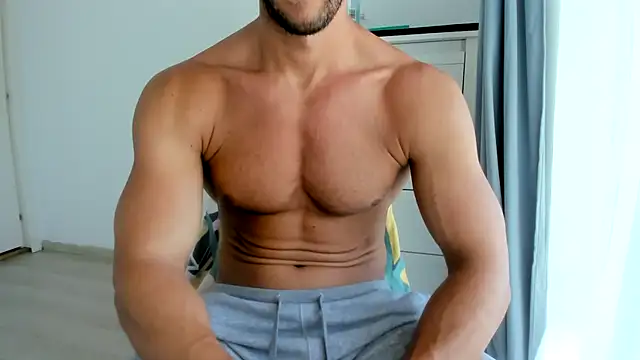 Snapshot of woolfiie chatting on 06/19/26, 12:53 woolfiie online show from 06/19/26, 12:53